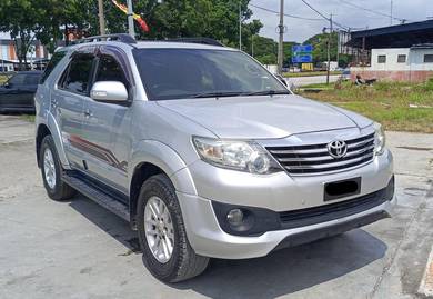 Toyota Fortuner V in Klang, SGR