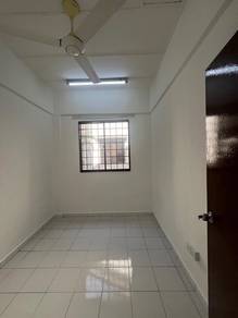 Condominium For Rent in Prima Bayu