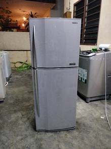 peti ais Toshiba peti sejuk sekli hantr