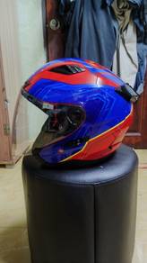 helmet baru..pkai skli saja
