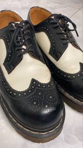 Dr Martens Brogue wingtip 3989