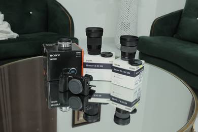 Sony A6500 full set + sigma 30mm 1.4 + 56mm 1.4
