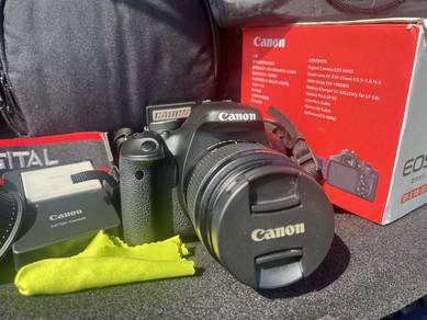 CANON eos 600D