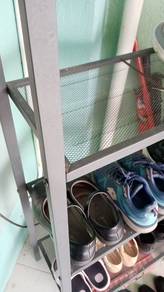 rak kasut besi grey color