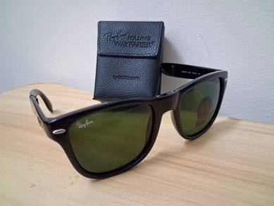 Rayban Folding Wayfarer Luxottica
