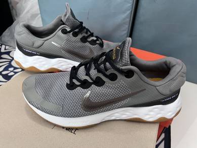 Nike ● Renew Ride 3 ● Road Running Shoes
