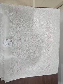 lace  cloth 592