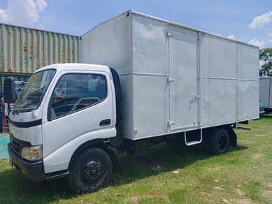 Hino XZU423 EURO 3 DIESEL HIJAU  LUTON KOTAK BOX