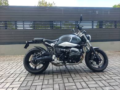 BMW R NINE T