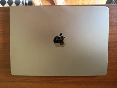Macbook Air 13-inch/M3/2024