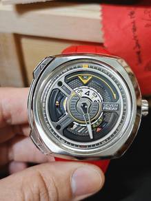 sevenfriday sf/w1/01