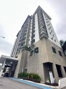 Condominium For Sale in Lake Vista Residence