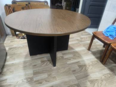 Wooden dinning table 