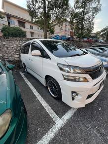 Toyota Vellfire Z in Damansara Damai, SGR