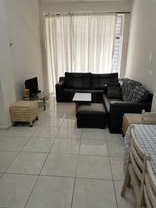 Apartment For Rent in University Green Apartment
