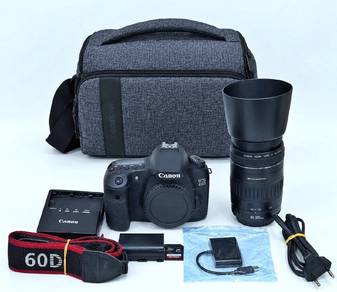 Canon eos 60D DSLR with 90-300mm Zoom Lens