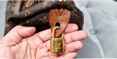 Authentic LV Speedy 30