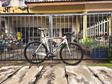 (RB Jekpot!) [175-190cm] *KHS -uS Carbon Roadbike*