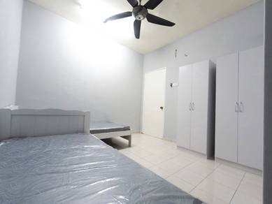 Room in Batu Caves, SGR