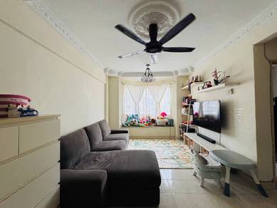 Apartment For Sale in Pangsapuri Carlina