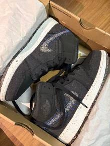 Shoe For Sell(Nike Air Jordan 1 Mid SE GS)