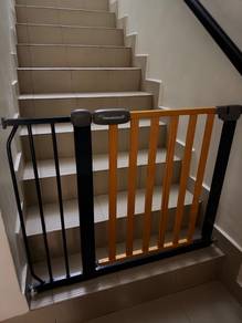 Child Gate for Stairs