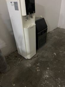 cuckoo dispenser