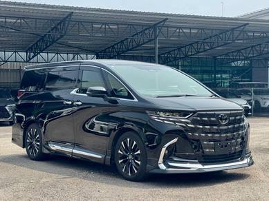Toyota Alphard Z in Damansara, KUL