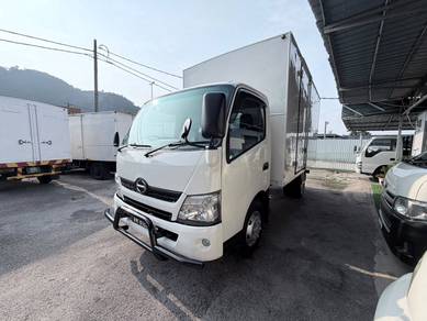 Hino WU710 14ft Box with 2-side door 2016/2017