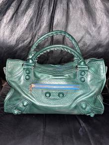 BALENCIAGA CITY (fufu)