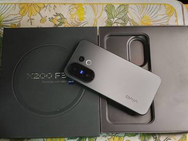 Vivo x200fe 512GB like new condition with ori part