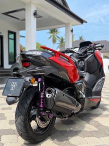 Yamaha XMAX