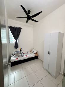 Room in Damansara Damai, SGR