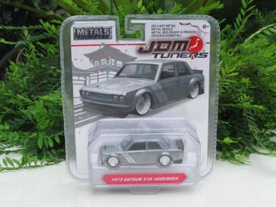 Jada 1-64 JDM 1973 DATSUN 510 Gray 8cm Diecast Car