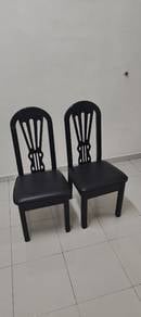 Solid wood chair 