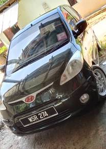 Hyundai i10 in Slim River, PRK
