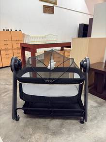 babycot crolla boleh swing manually saja