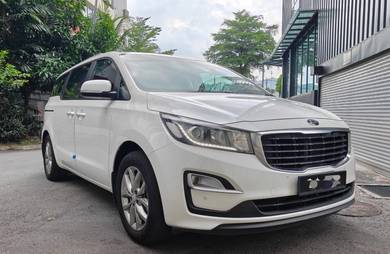 Kia Grand Carnival LX CRDi in Ampang Hilir, KUL