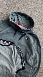 Tommy Hilfiger Sweatshirt + Tshirt