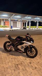 Yamaha R15