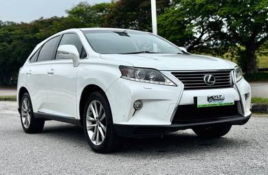 Lexus RX 350 in Bandar Kinrara, SGR
