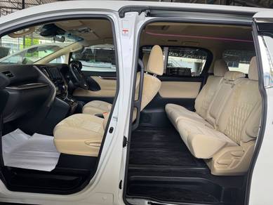 2021 Toyota Alphard X