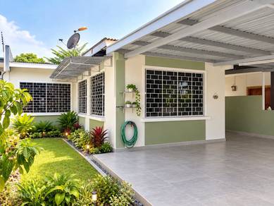 Semi-Detached House For Sale in Likas,SBH
