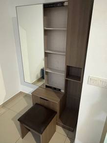 Dresing table
