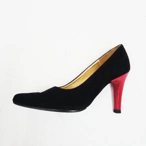 Charles Jourdan Paris Velvet & Leather Pump
