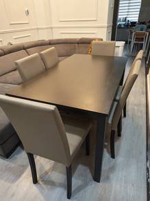 Meja Makan 6 seaters
