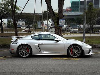Porsche Cayman GT4 718 GT4 in Bangsar, KUL