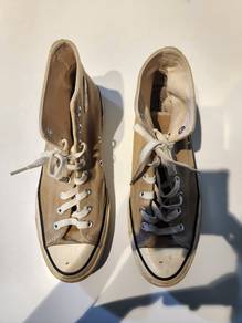 Kasut Converse