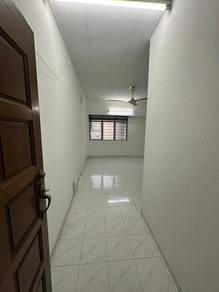 Apartment For Sale in Desa Intan