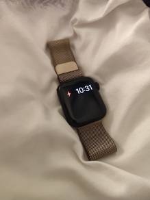 Apple Watch SE 2nd Gen 40mm 